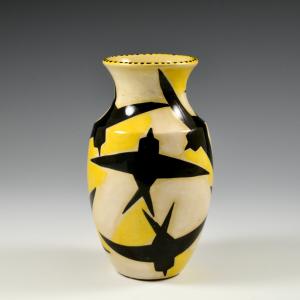 Vaso com andorinhas em voo - Manlio Trucco, La Fenice, cerca de 1925